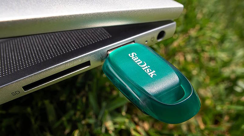 SanDisk Ultra Eco USB flash drive